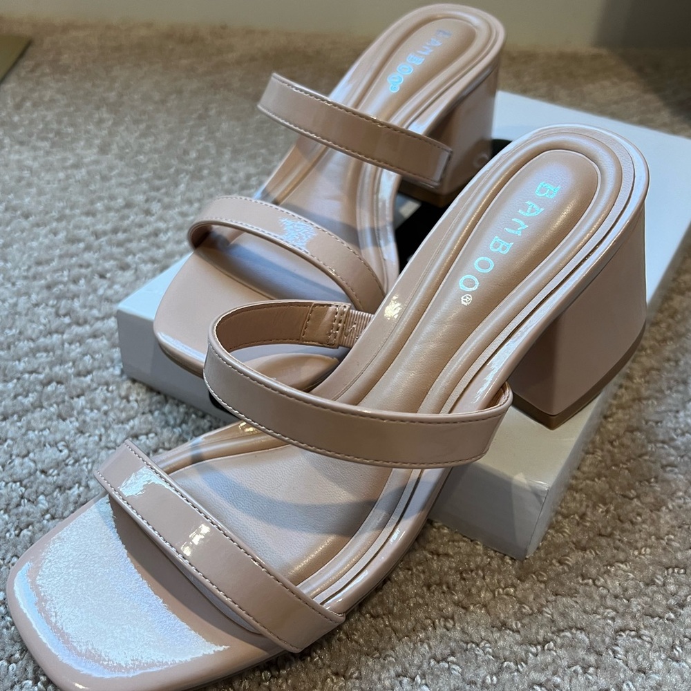 Bamboo nude heels, size 6